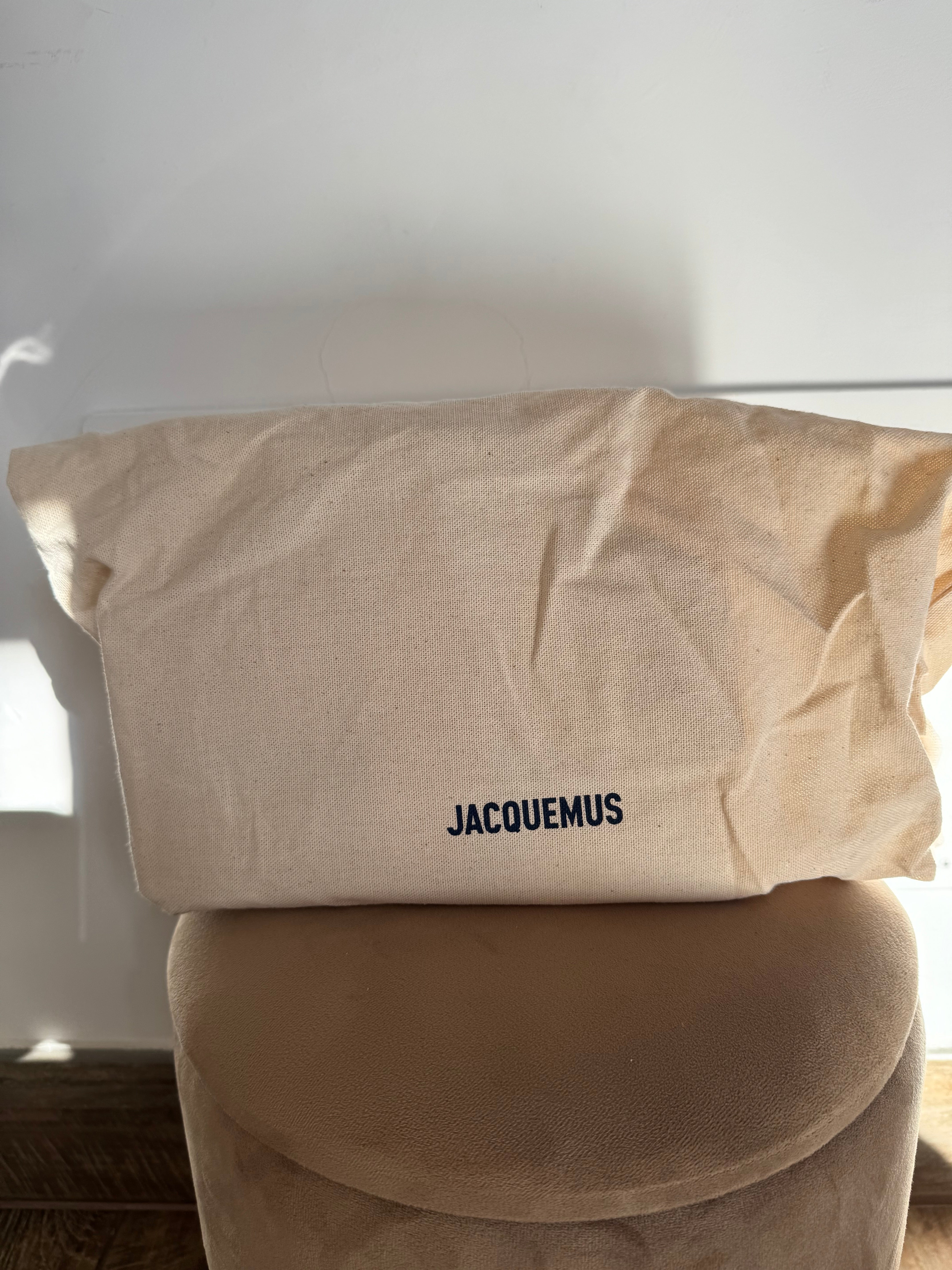 JACQUEMUS Borsa Le Grand Bambino in Pelle